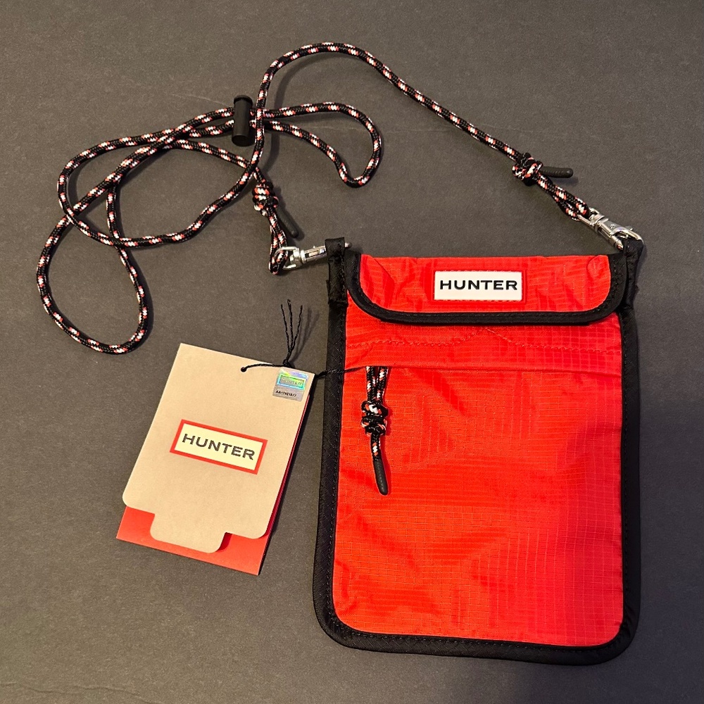 Hunter Original Packable Phone Pouch New Crossbody Bag Red NWT